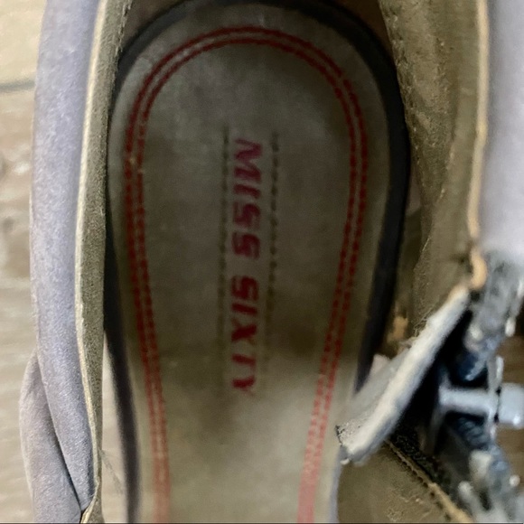 Grey / gray Miss Sixty cut out ankle booties with peep toe and triangle heels - Picture 7 of 7